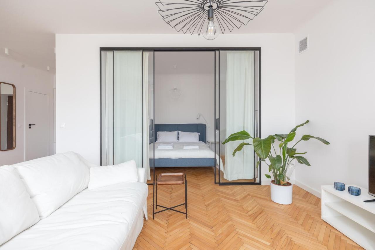 Designer Apartment In The Central ワルシャワ エクステリア 写真
