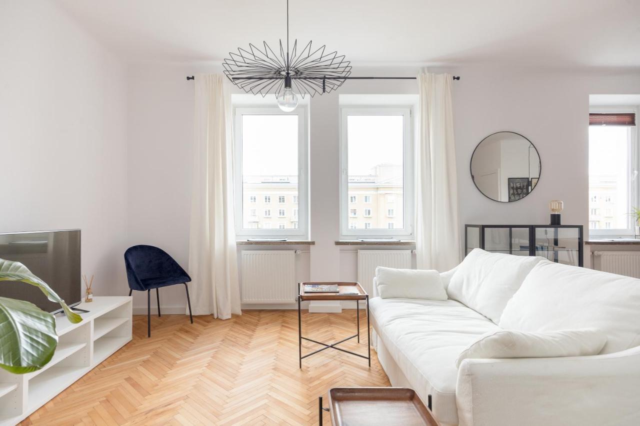 Designer Apartment In The Central ワルシャワ エクステリア 写真