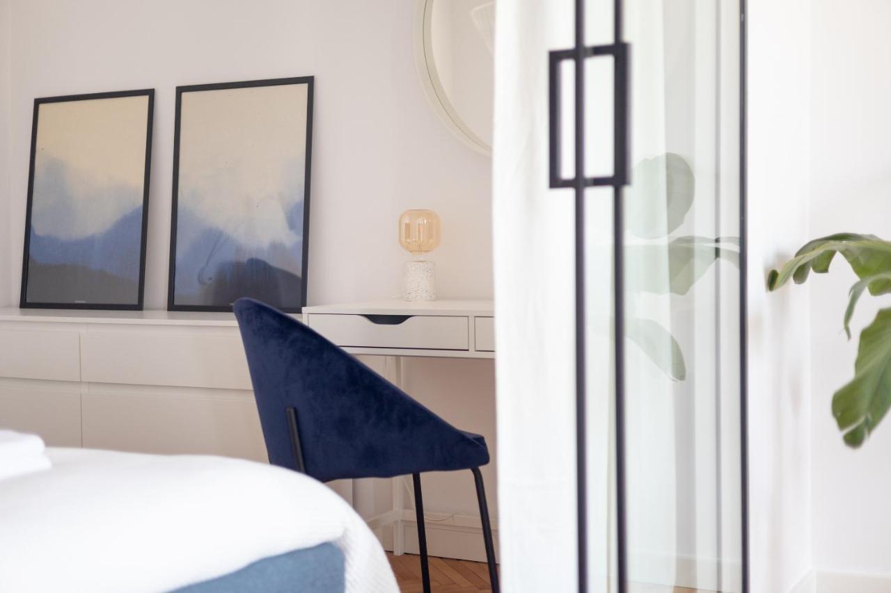 Designer Apartment In The Central ワルシャワ エクステリア 写真