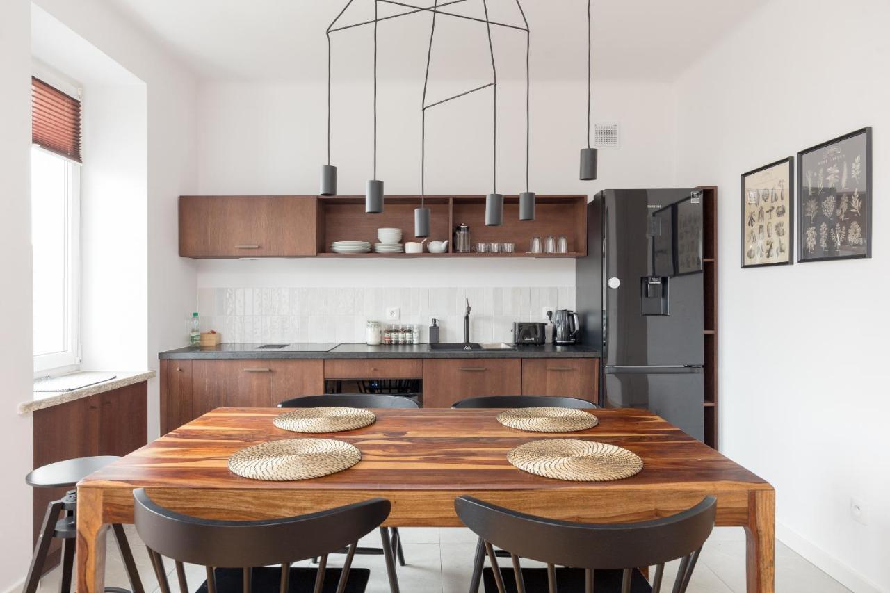 Designer Apartment In The Central ワルシャワ エクステリア 写真