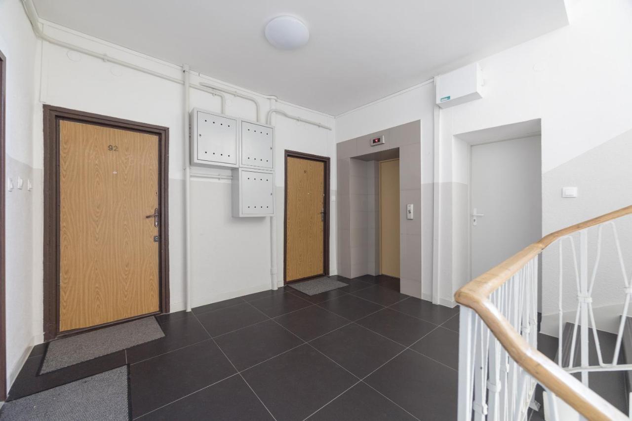 Designer Apartment In The Central ワルシャワ エクステリア 写真