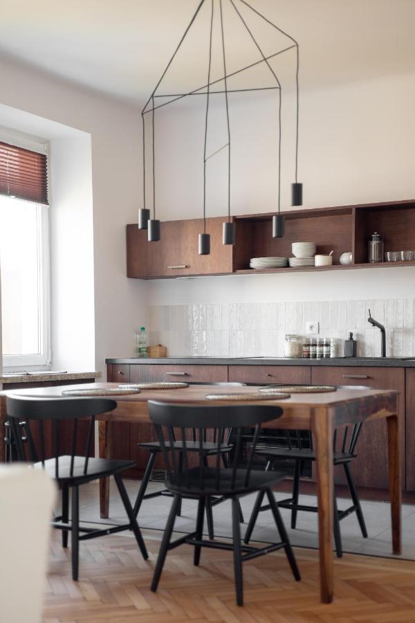 Designer Apartment In The Central ワルシャワ エクステリア 写真