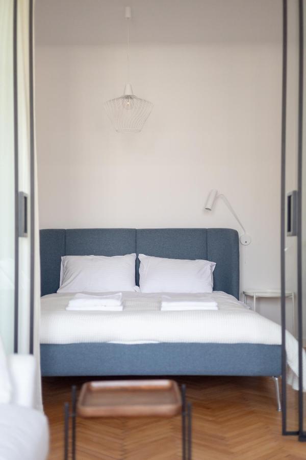 Designer Apartment In The Central ワルシャワ エクステリア 写真